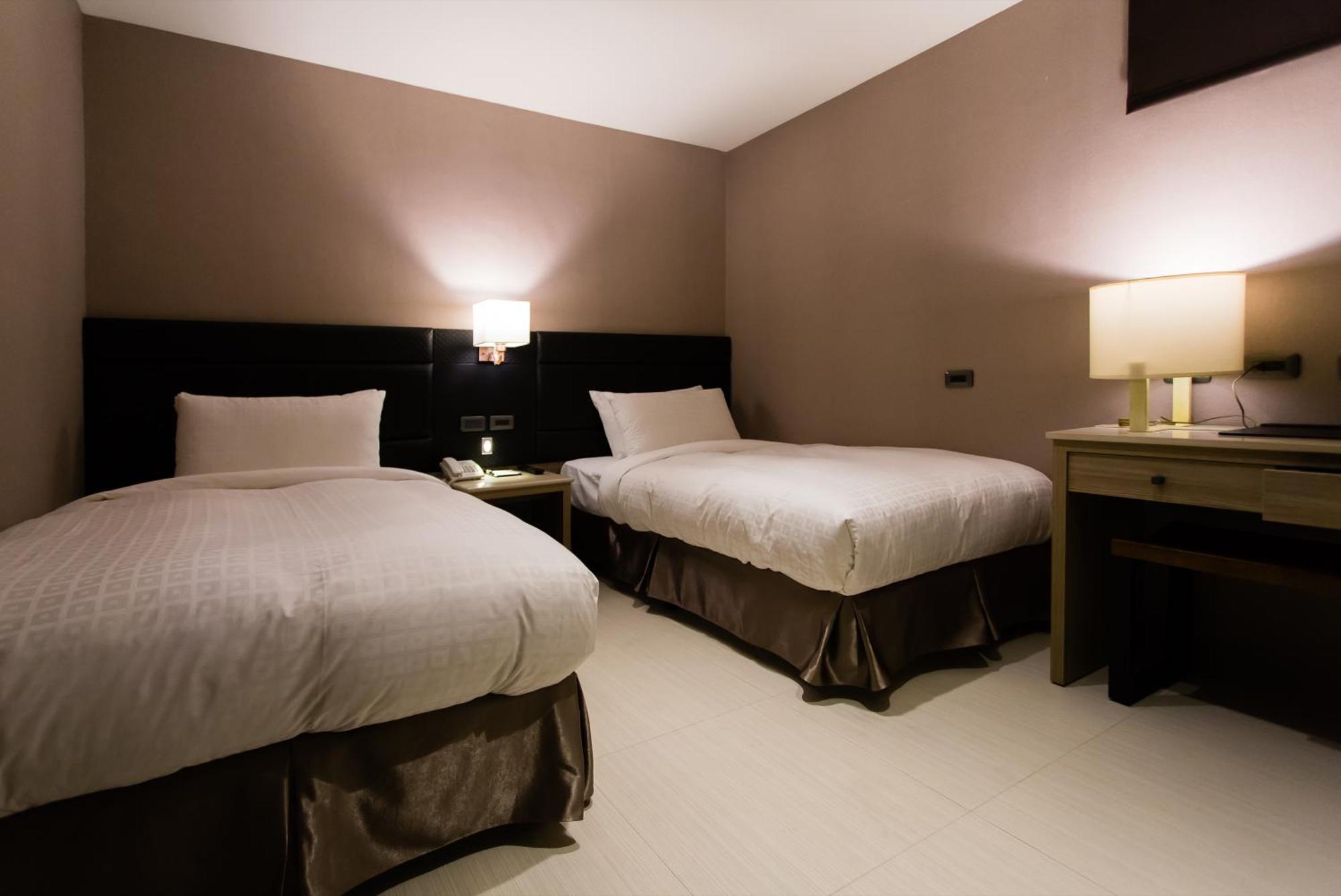 Chiayi Oriental Pearl International Hotel Fanlu Luaran gambar